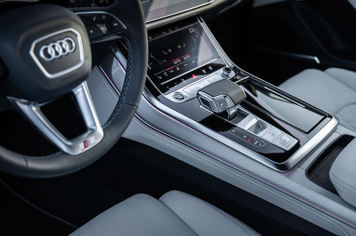 audi q8 review 2023 012 centre console audi q8 review 2023 012 centre console