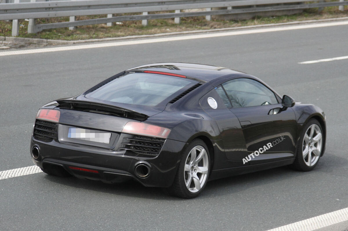 no title Audi R8 gets dual-clutch ’box
