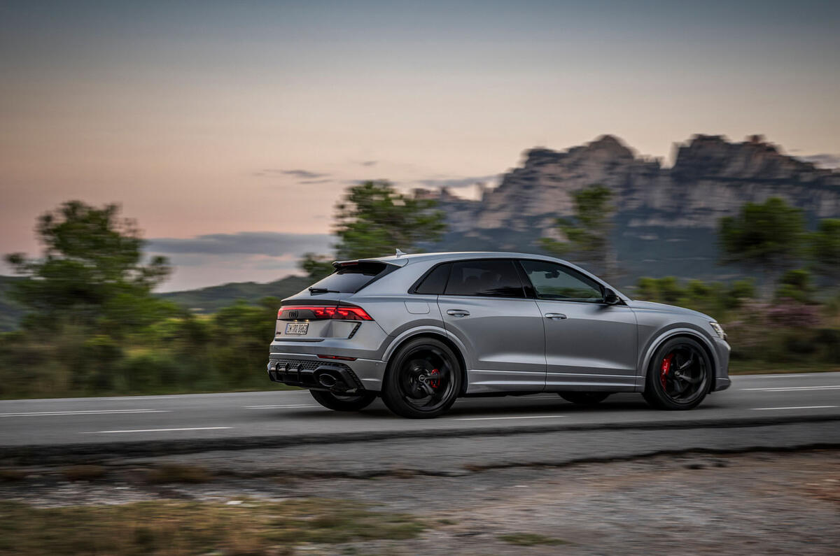 Audi RS Q8 2024 review pan 12166 Audi RS Q8 2024 review pan 12166
