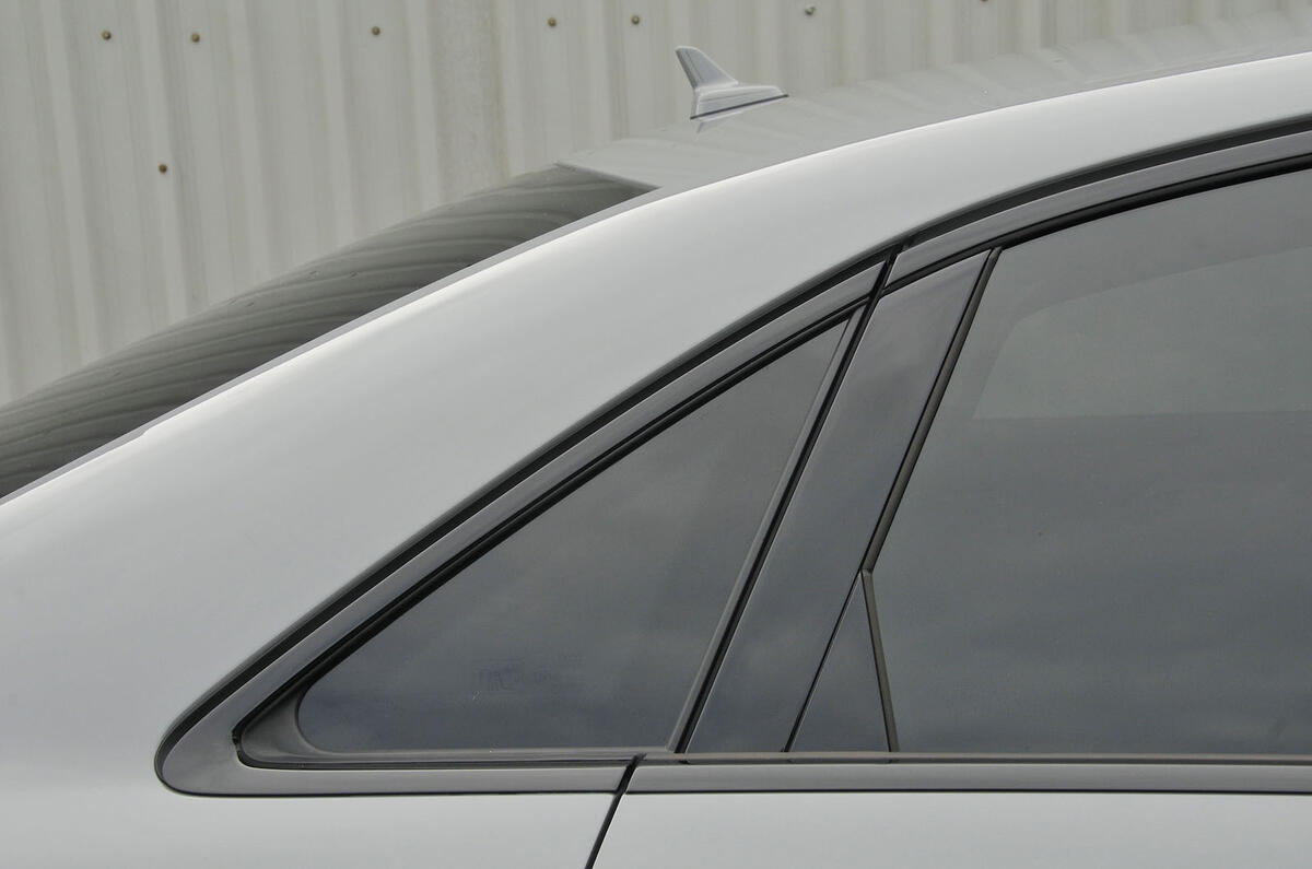 Audi RS3 tapering roofline