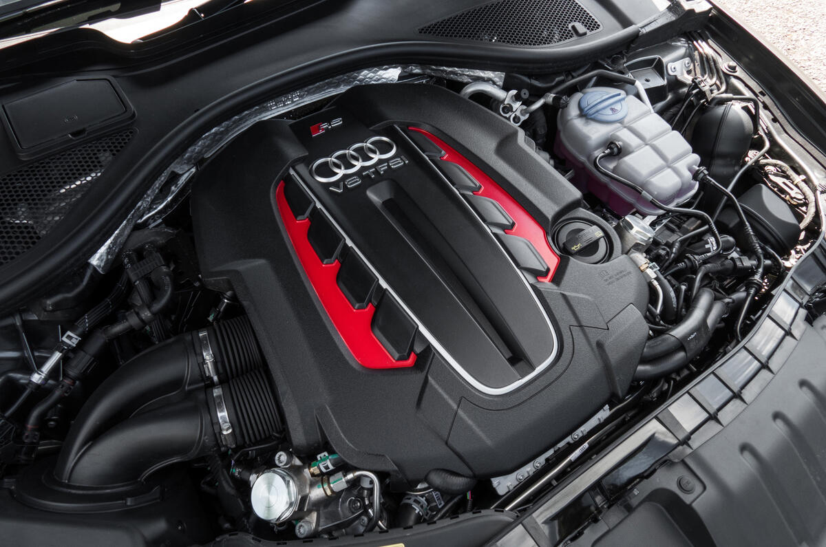 4.0-litre V8 TFSI Audi RS6 engine