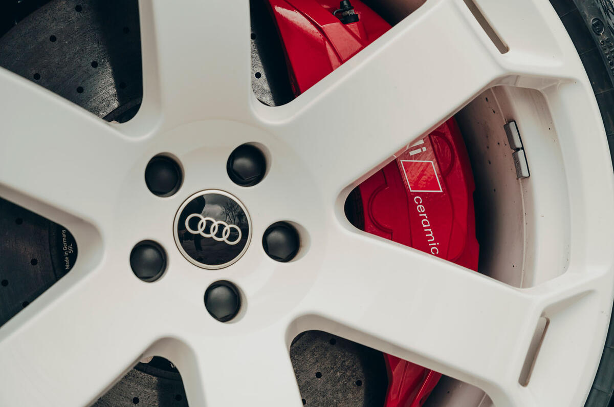 Audi RS6 GT review 2025 005 ceramic brakes Audi RS6 GT review 2025 005 ceramic brakes