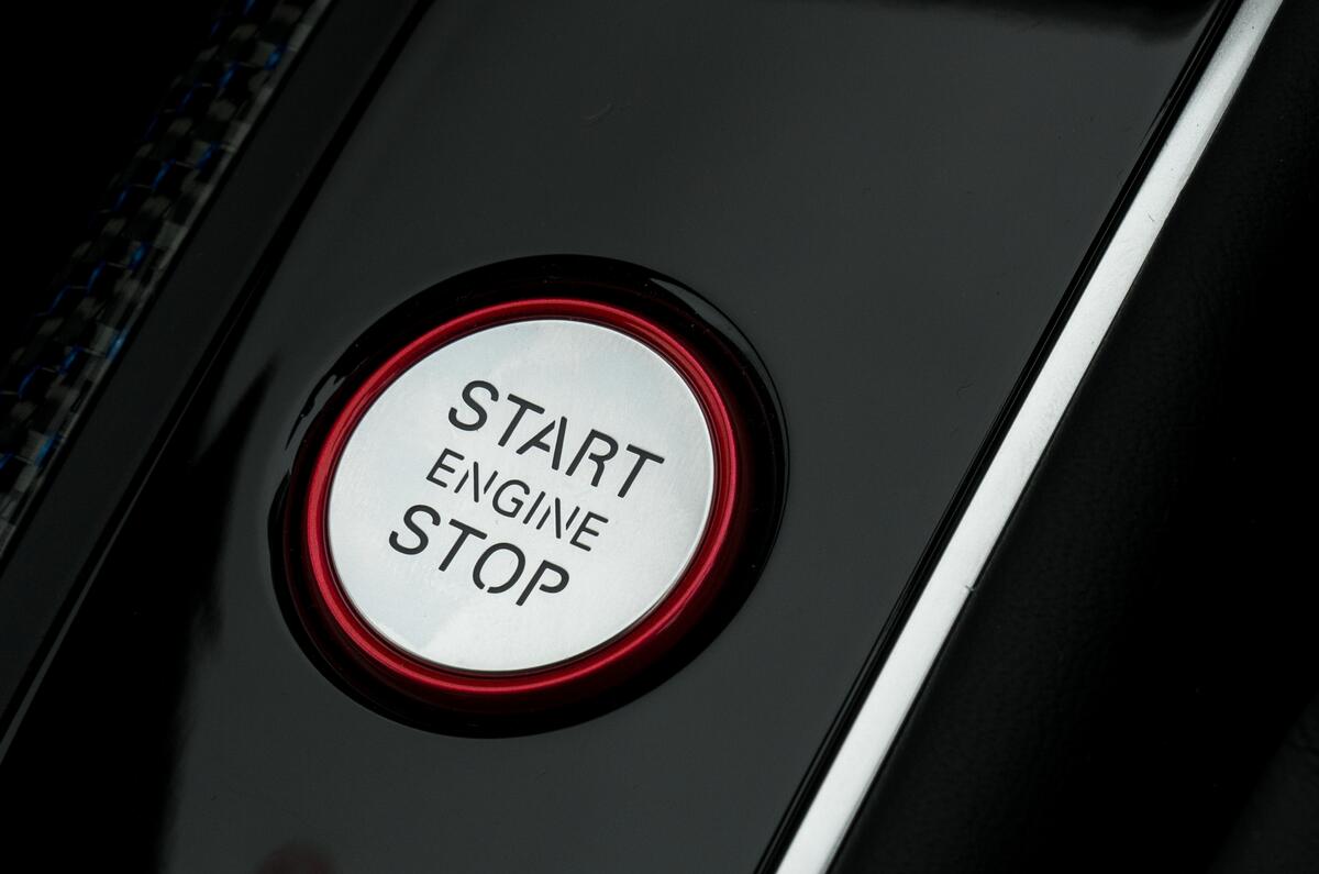 Audi RS6 ignition button