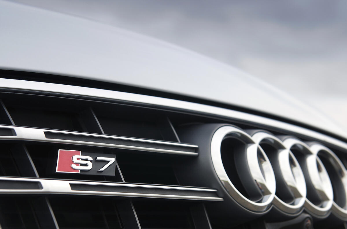 Audi S7 front grille