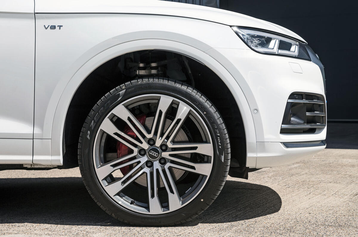 Audi SQ5 alloy wheels