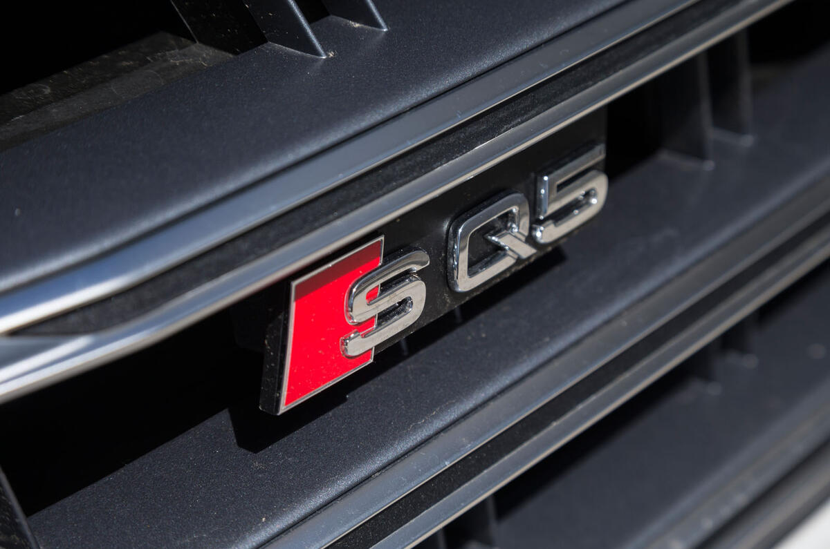 Audi SQ5 badging