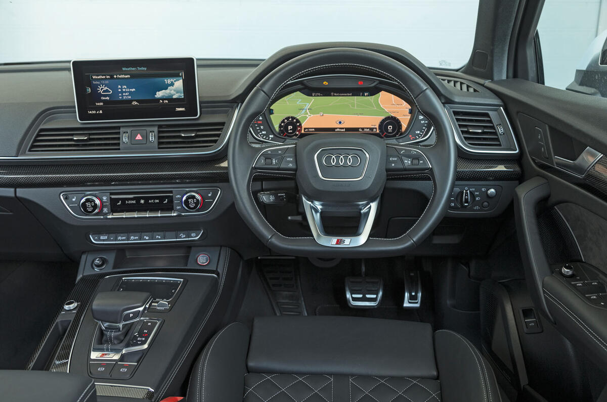 Audi SQ5 dashboard