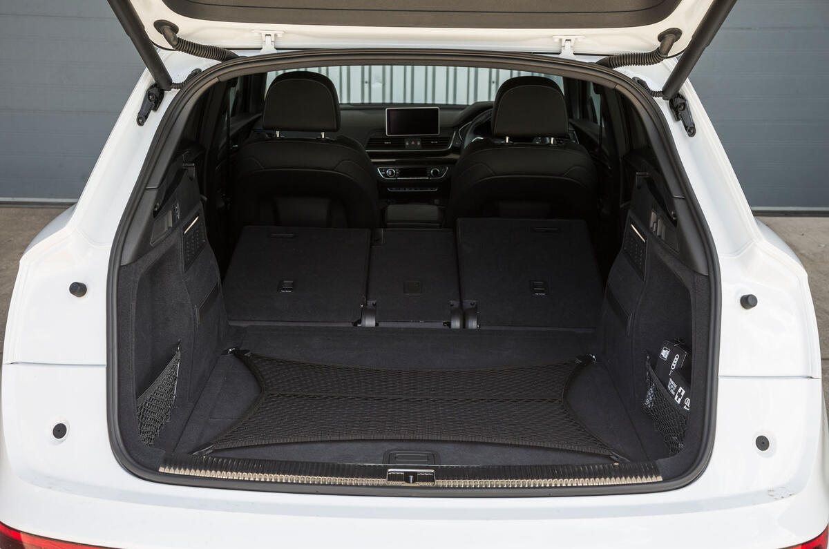 Audi SQ5 extended boot space