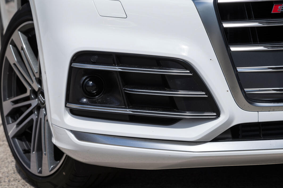 Audi SQ5 front foglight