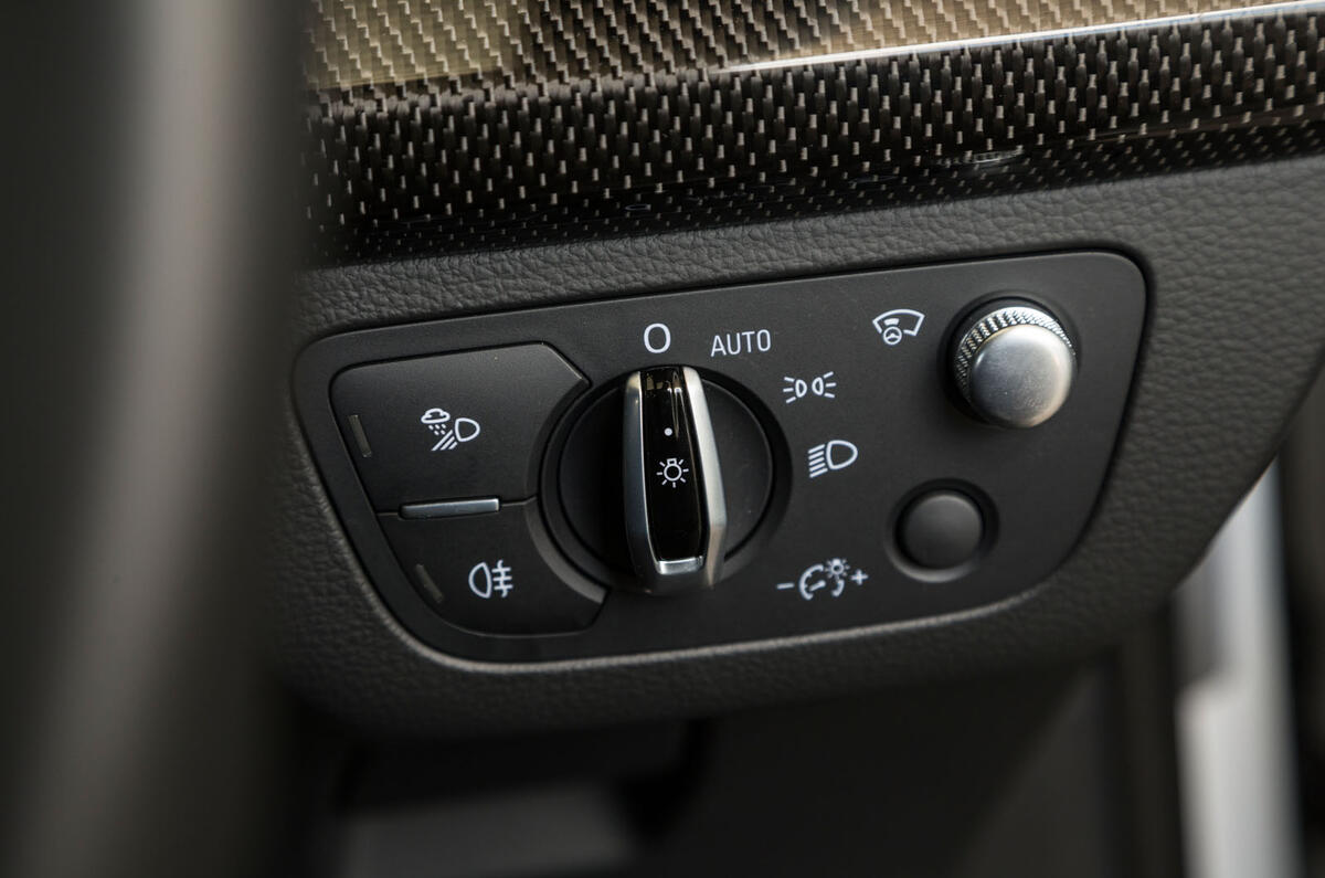 Audi SQ5 light controls