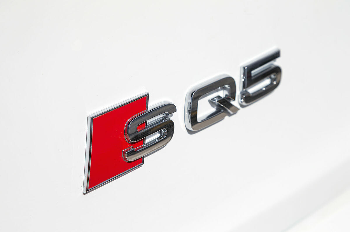 Audi SQ5 boot badging