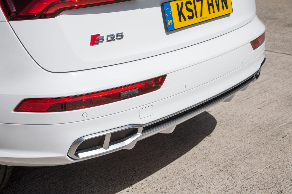 Audi SQ5 rear diffuser