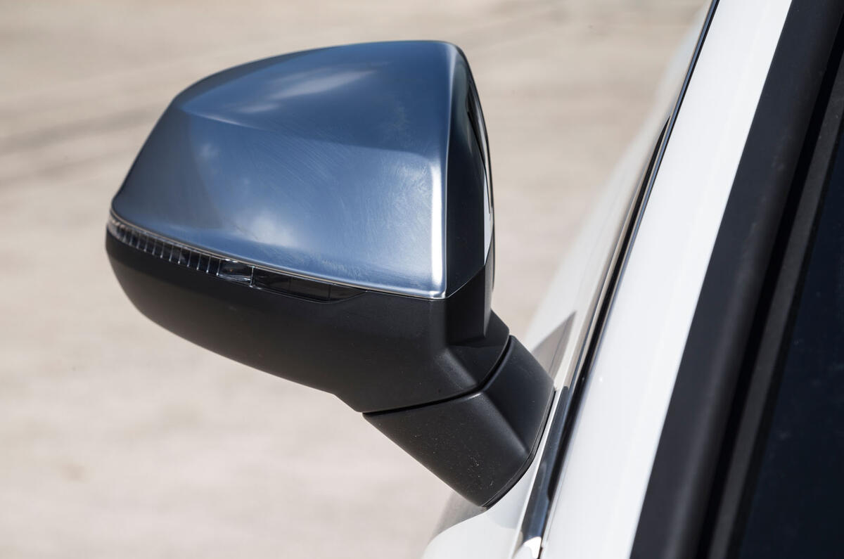Audi SQ5 wing mirrors