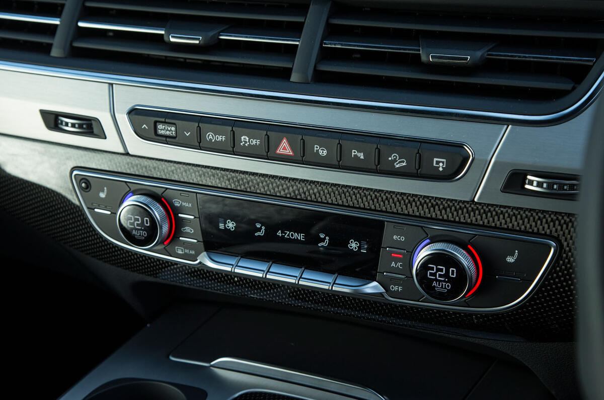 Audi SQ7 climate controls