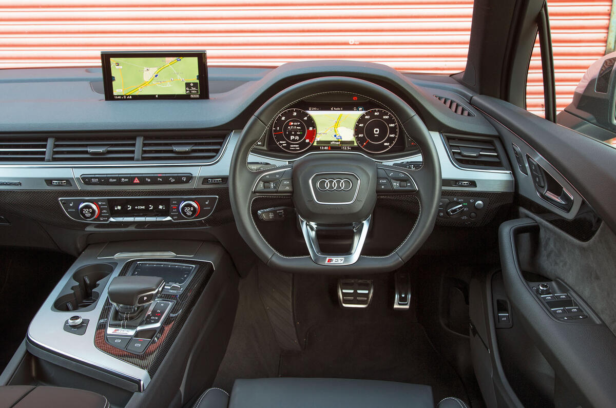 Audi SQ7 dashboard