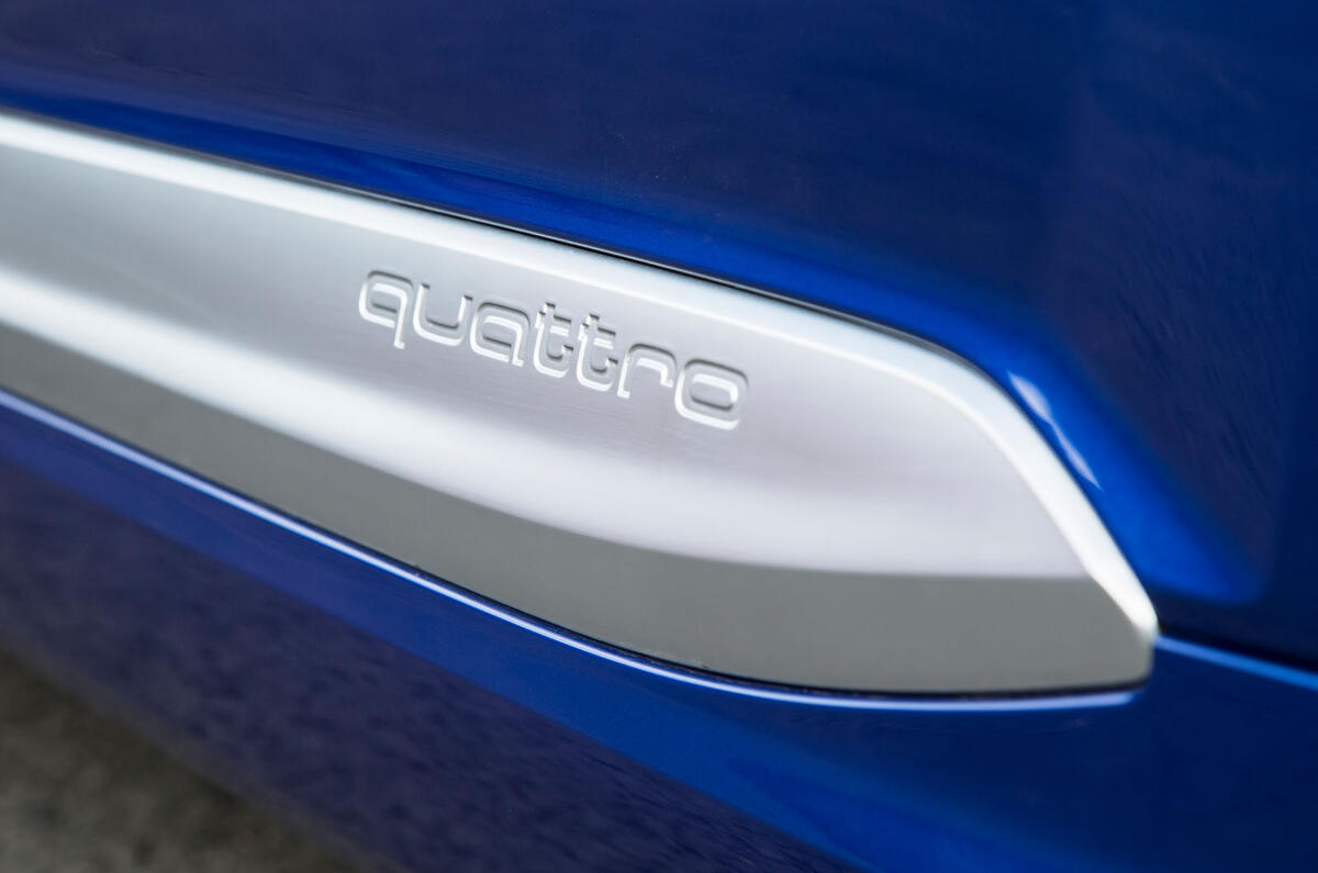 Audi SQ7 silver side sills