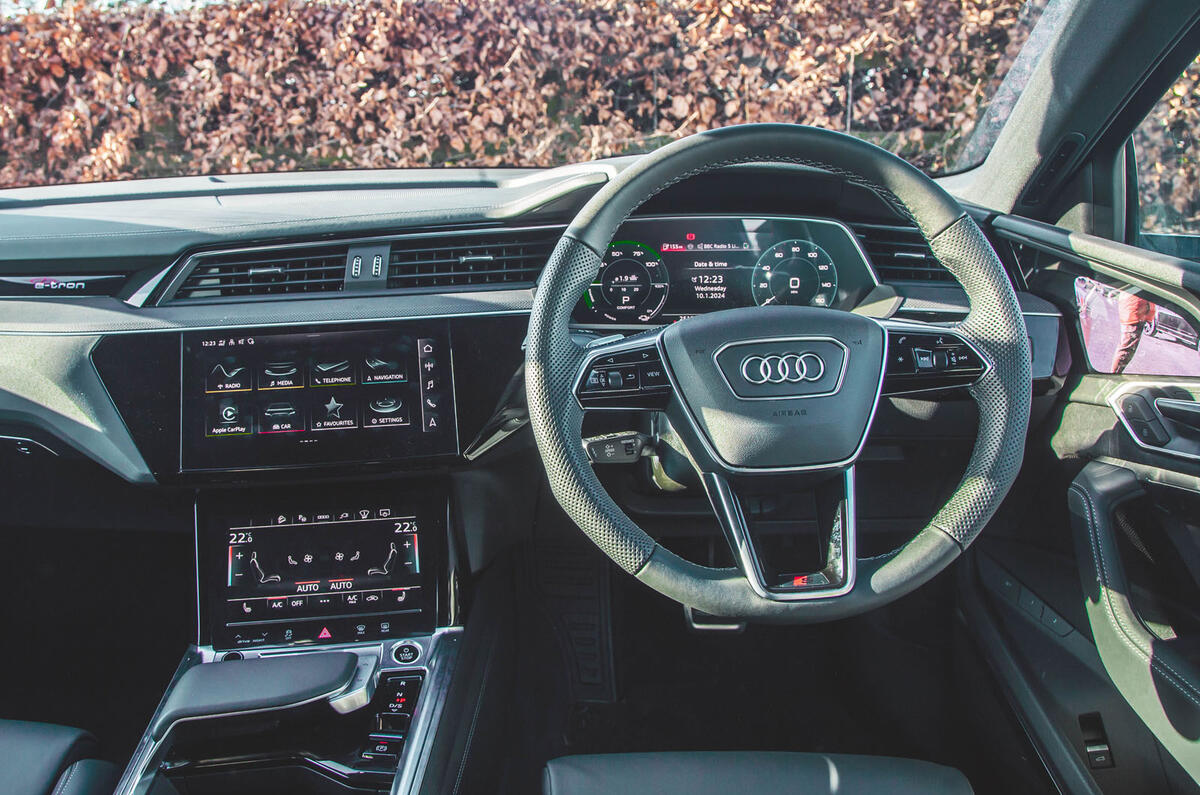 Audi SQ8 Q8 etron 2025 Review dash 47 Audi SQ8 Q8 etron 2025 Review dash 47