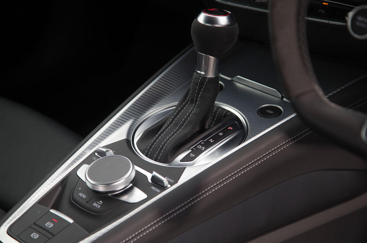 Audi TT RS S-tronic automatic gearbox