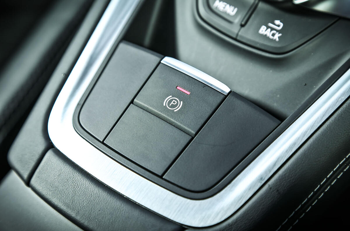 Comparison: new Audi TT versus BMW M235i