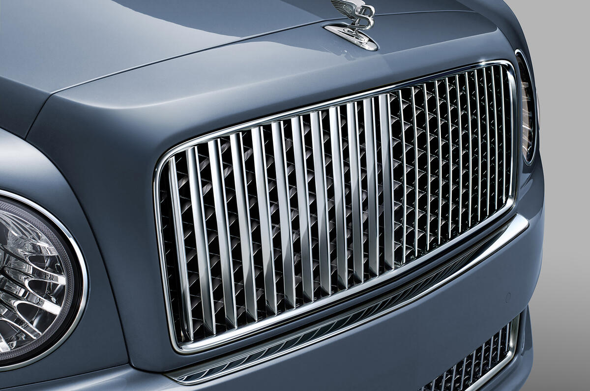 Bentley Mulsanne chrome grille