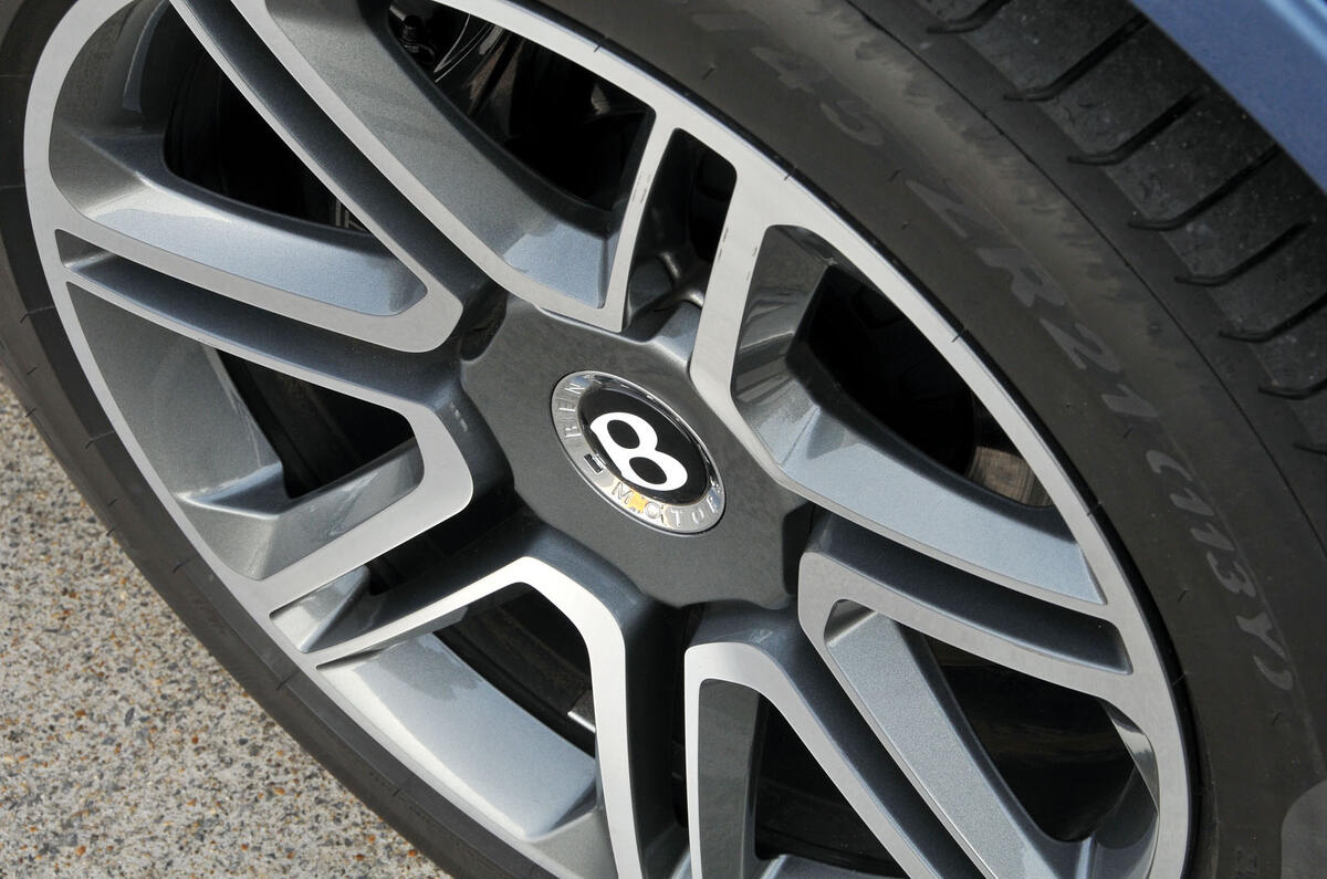 21in Bentley Bentayga Diesel alloys