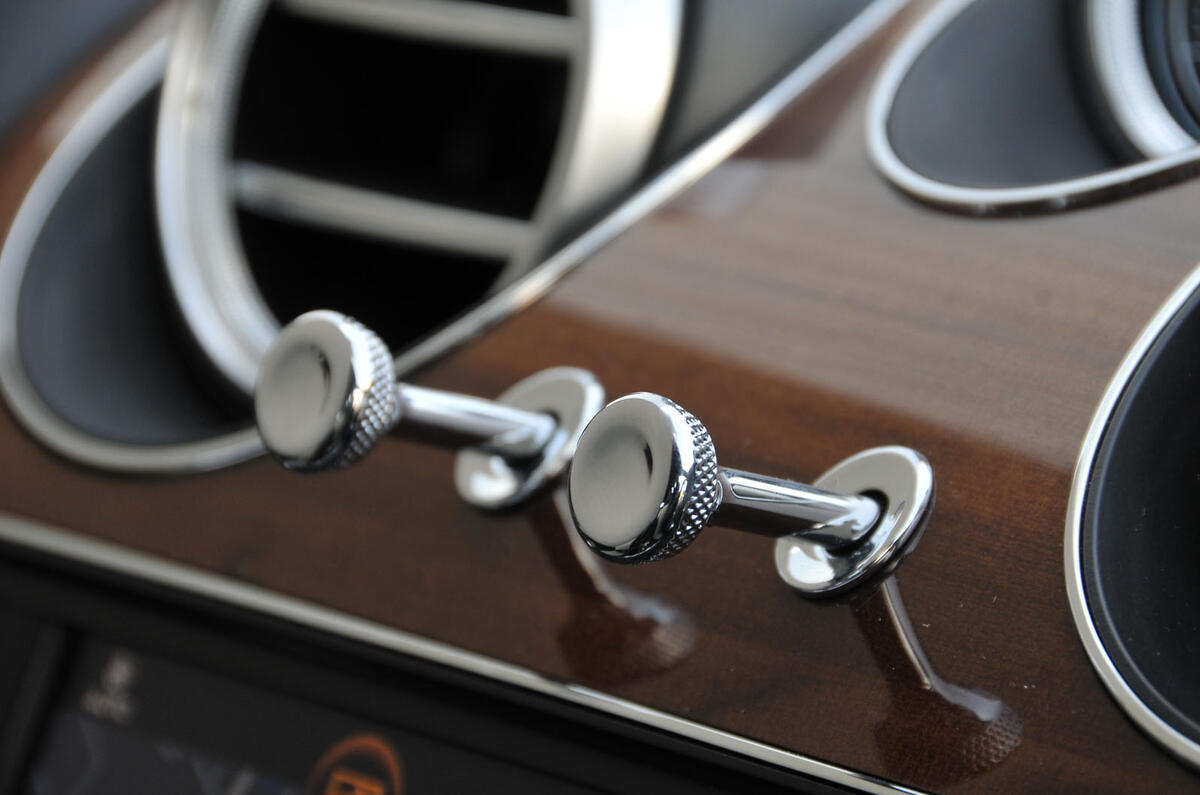 Bentley Bentayga Diesel air vents