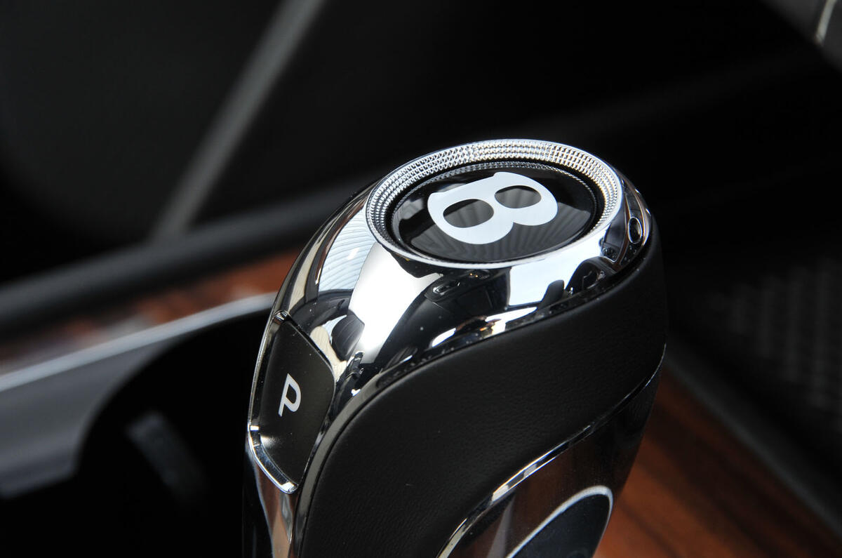 Bentley Bentayga Diesel gear lever