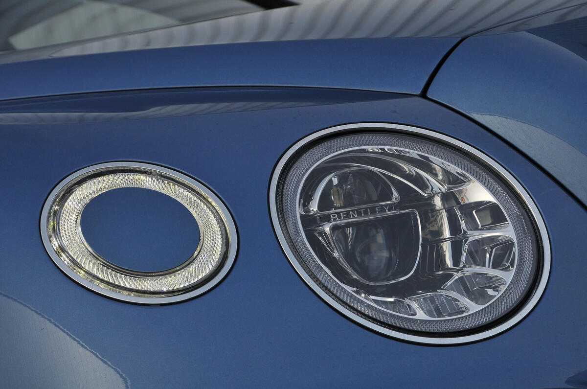 Bentley Bentayga Diesel headlights