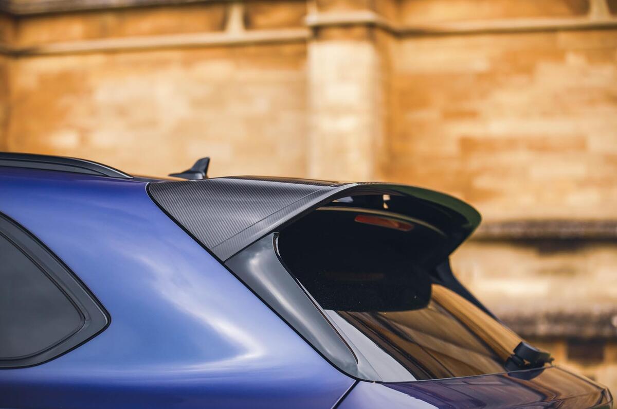 bentley bentayga mulliner ewb review 202408 wing