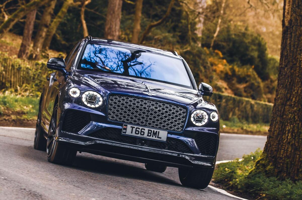 bentley bentayga mulliner ewb review 202424 front cornering