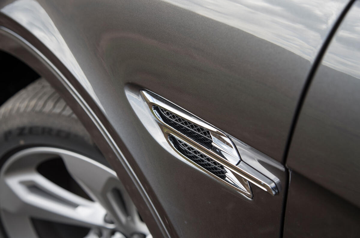 Bentley B airvents