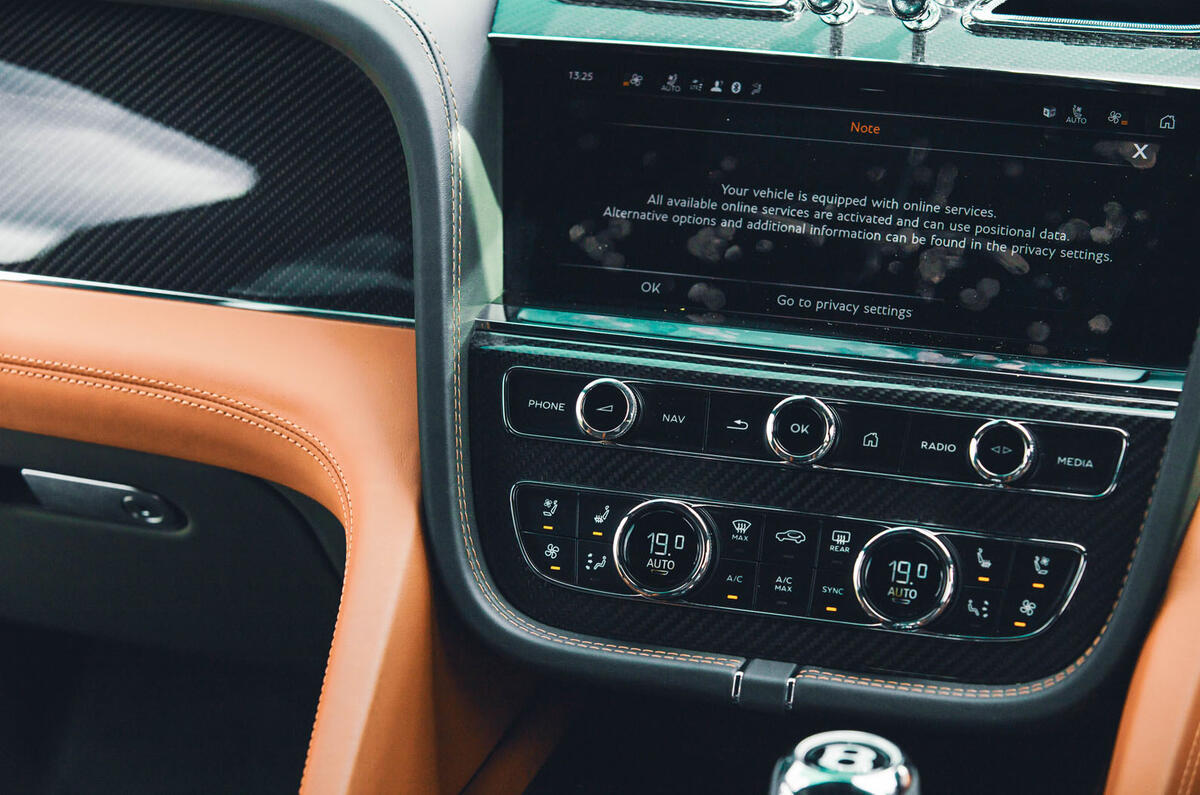 bentley bentayga s rt 2024 jh 21