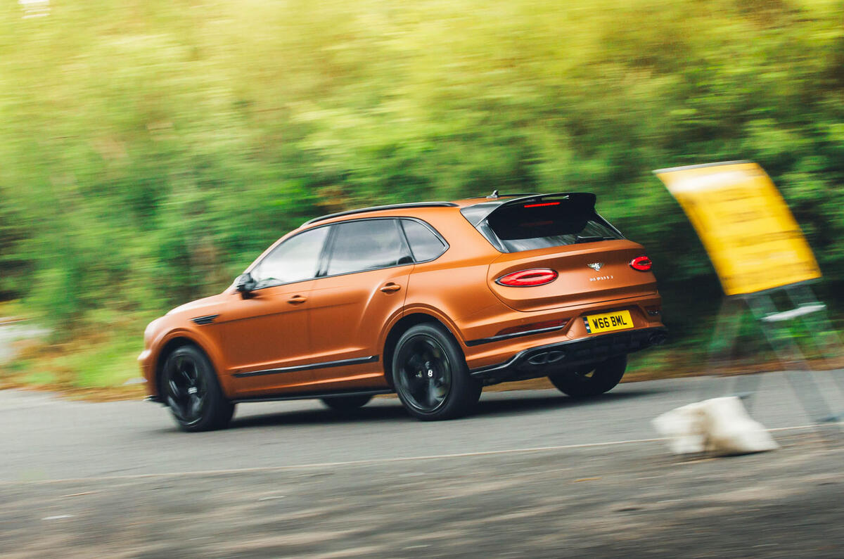bentley bentayga s rt 2024 jh 51