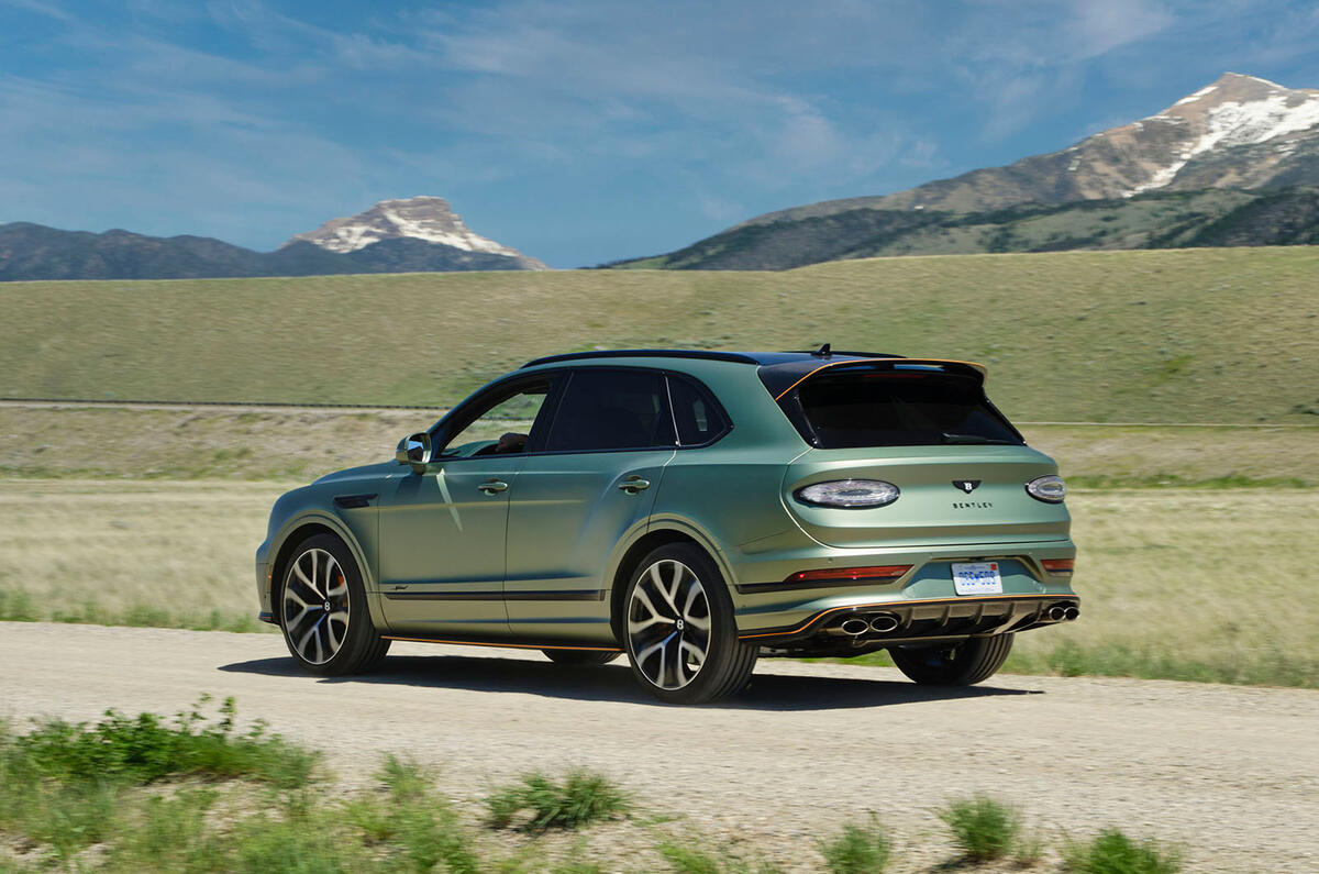 Bentley Bentayga Speed avis 2025 19 panoramique arrière