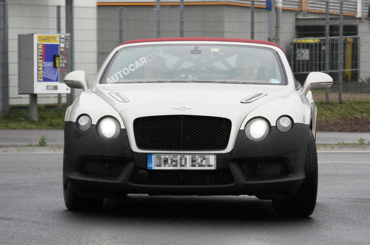 Bentley tests new turbo V8  Bentley tests new turbo V8