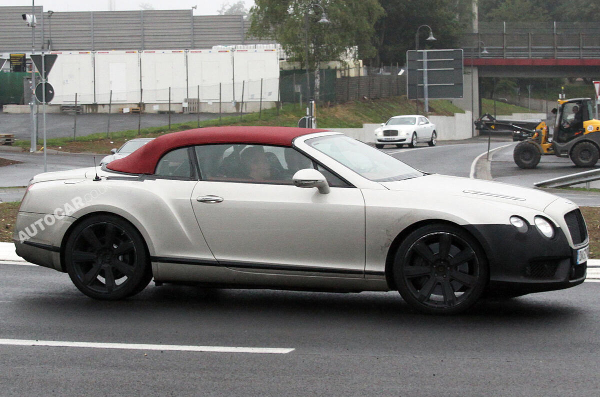 Bentley tests new turbo V8  Bentley tests new turbo V8