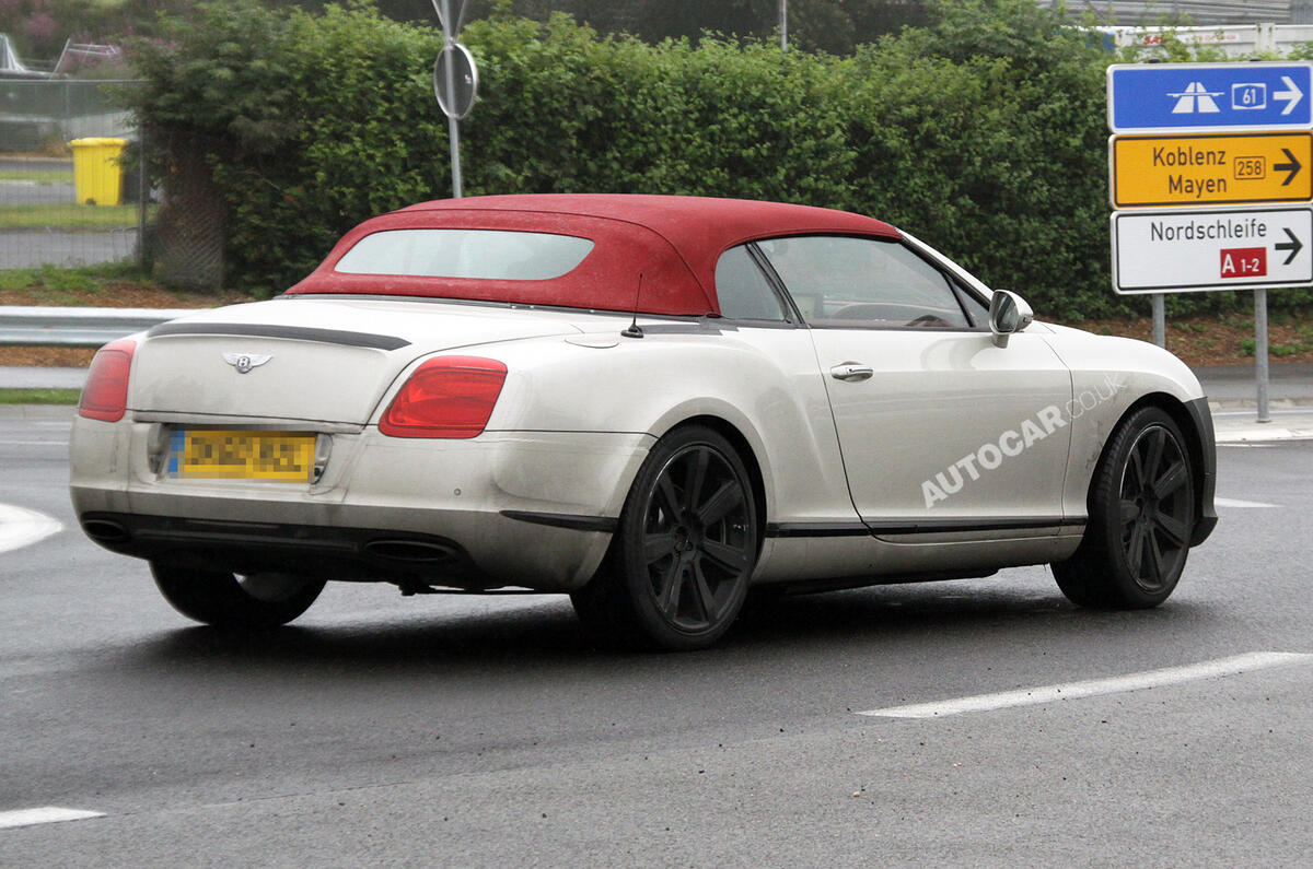 Bentley tests new turbo V8  Bentley tests new turbo V8