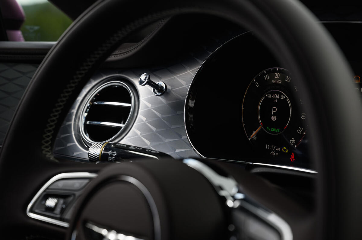 Bentley Continentl GT review 2025 09 detail Bentley Continentl GT review 2025 09 detail