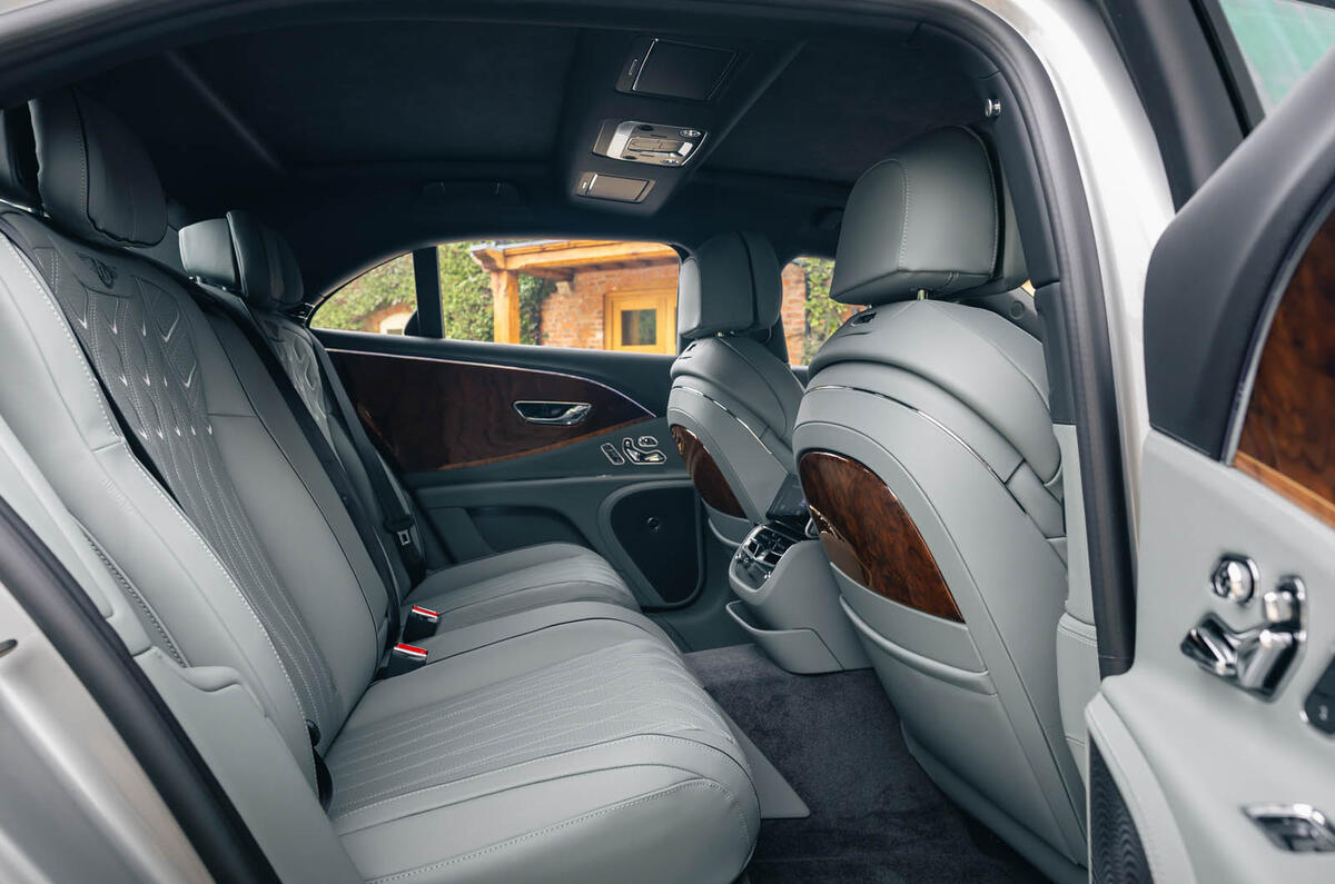 Bentley Flying Spur hybrid review 2025 06 Bentley Flying Spur hybrid review 2025 06