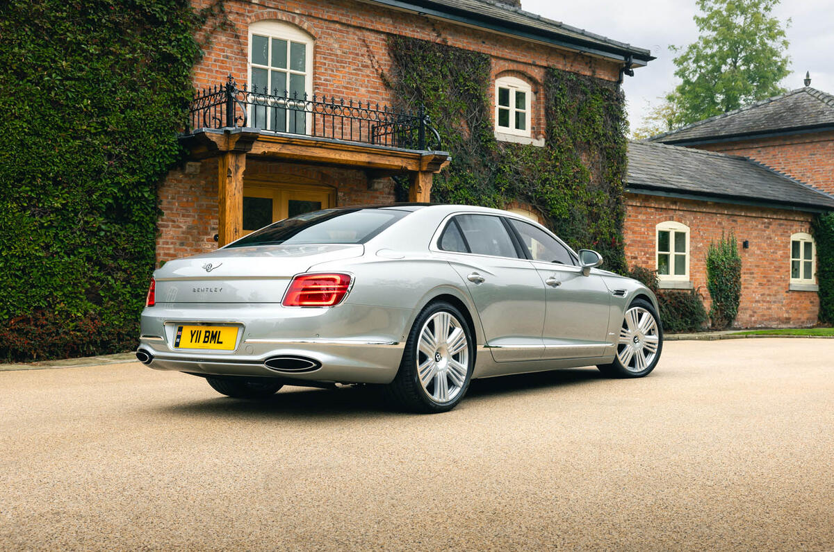 Bentley Flying Spur hybrid review 2025 09 Bentley Flying Spur hybrid review 2025 09