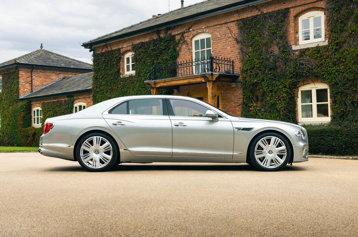 Bentley Flying Spur hybrid review 2025 10 Bentley Flying Spur hybrid review 2025 10
