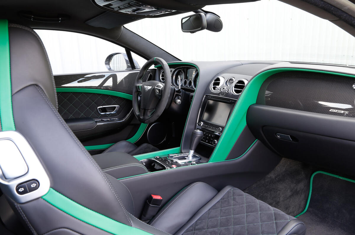 Bentley Continental GT3-R front seats