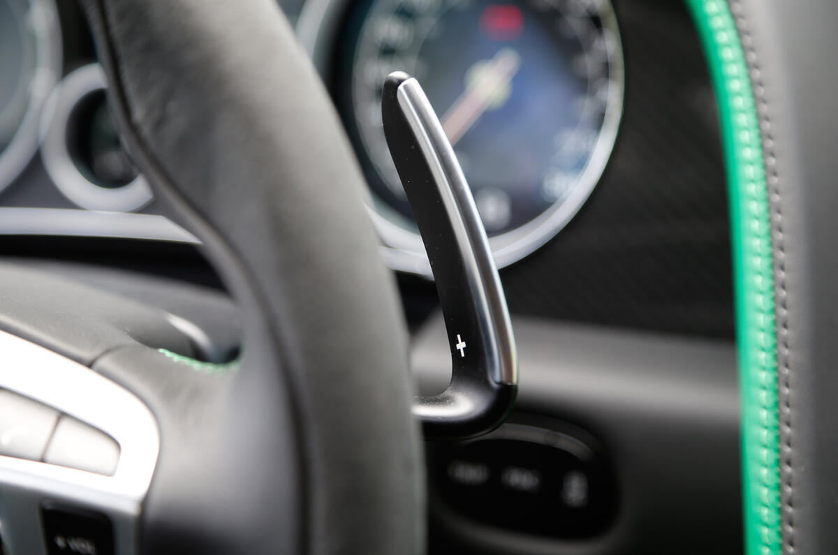 Bentley Continental GT3-R's flappy paddles