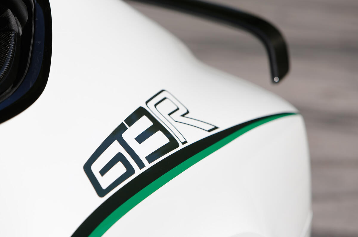 Bentley Continental GT3-R graphics