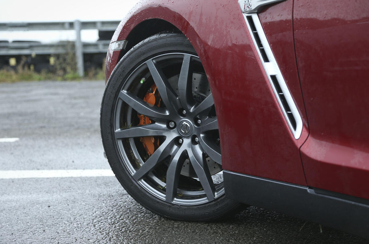 Comparison: What’s the best car in the wet? Comparison: What’s the best car in the wet?