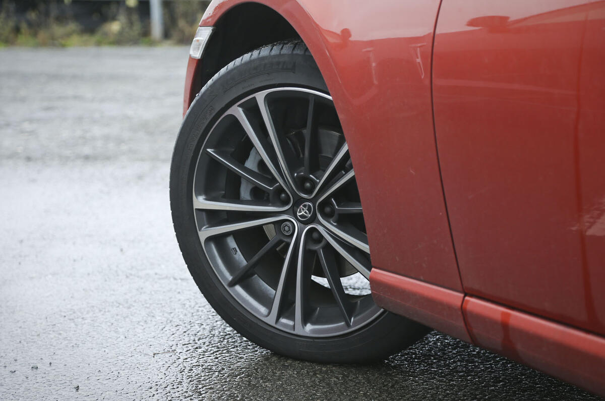 Comparison: What’s the best car in the wet? Comparison: What’s the best car in the wet?