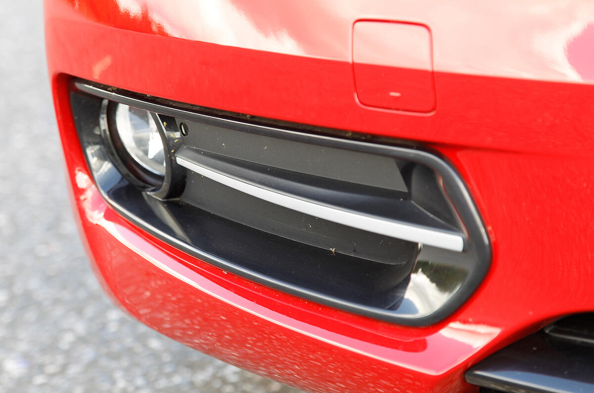 Fog lights are standard on all trims of 1-series BMW 1 Series foglights