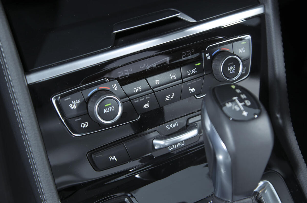 2 Series AT's climate control