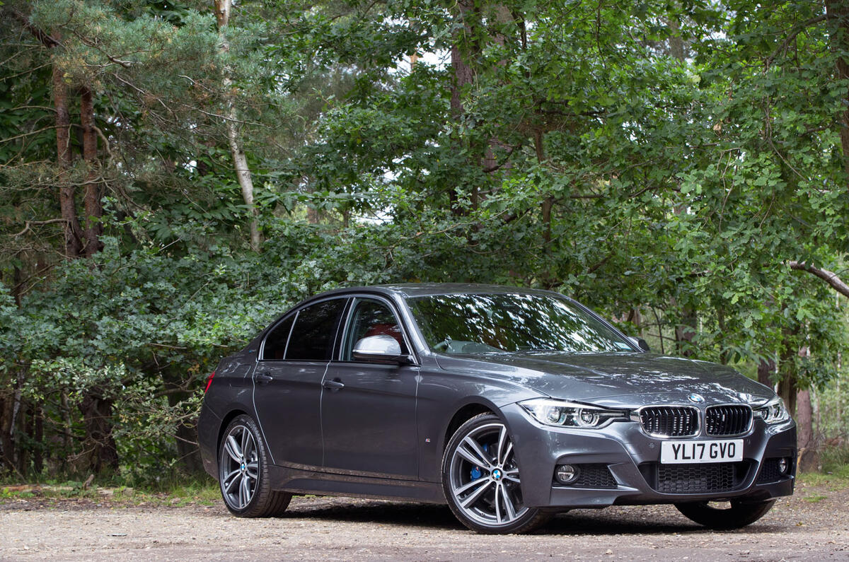 4 star BMW 330e
