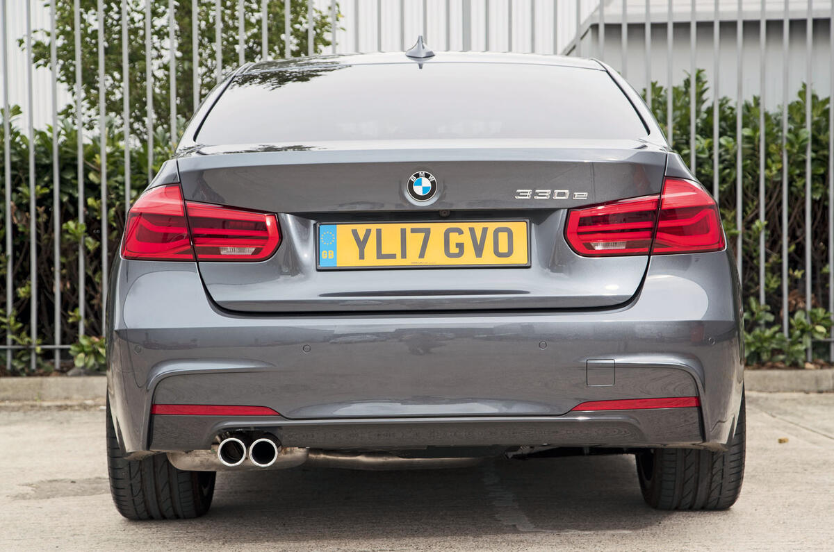 BMW 330e rear end